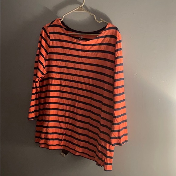 Old Navy 3/4 long sleeve shirt - Picture 2 of 5